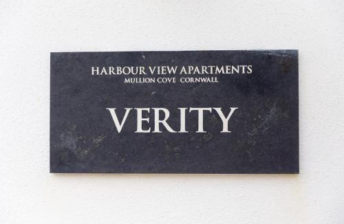Mullion Apartment | Verity