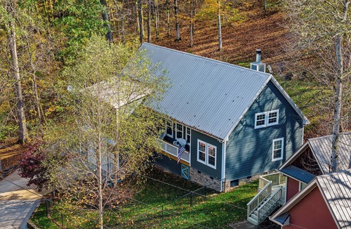 Smithville House | Veteran Owned - Ideal Spot Near Marina with Boat/Trailer Parking