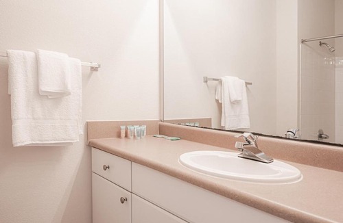 Durham Apartment | Viagem Comfortable 2BR With Patio