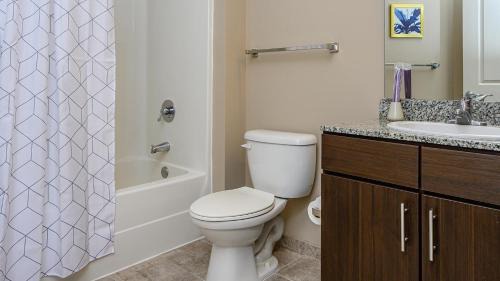 Downtown Apartment | Viagem Durham Inner City 1BR with Gym