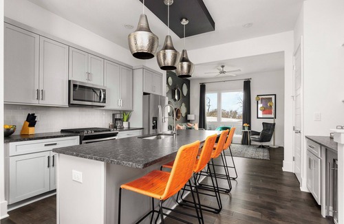 Nashville House | Vibehaus - Walkable Condo in East + 4 miles to Broadway