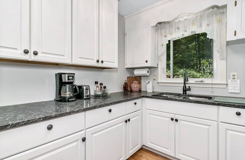 Hendersonville Apartment | Villa Marino - Escape to the mountains