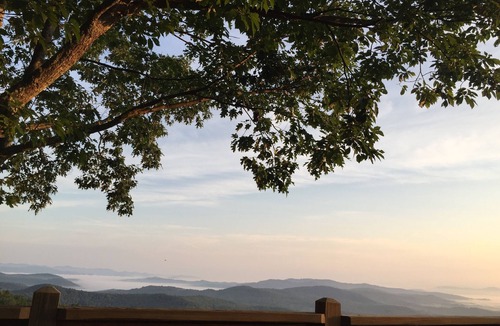 Hendersonville House | Villa Nirvana Stunning Mtn View! Posh, Serene, Secluded! Wrap Around Porch!