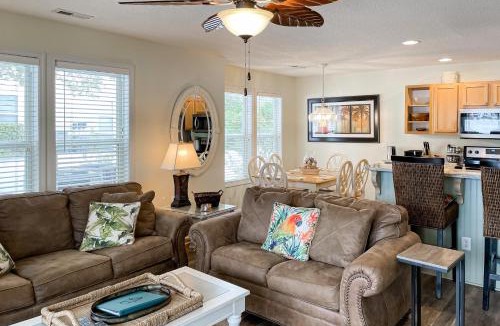 St. James Apartment | Villa On The Green - Full Condo