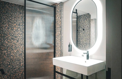 Reading Hotel | Village Hotel Reading