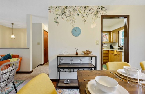 North Raleigh House | Vintage Vibes Near Downtown