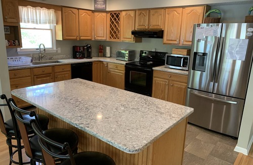 Henrico House | Visit The Good Life on Lake Gaston! 5 bedrooms with kayaks, SUPs, pedal boat.