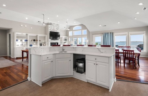 Carolina Dunes House | Vitamin Bay, Duck NC - Soundfront, private pool & hot tub