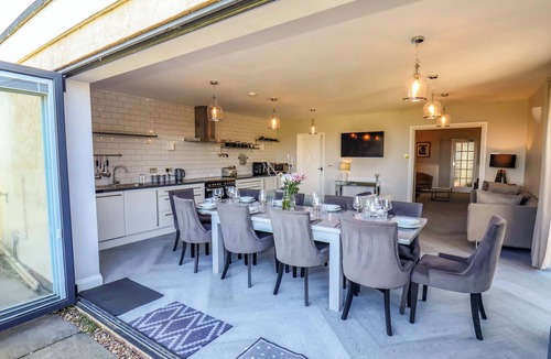 Whitby Cottage | Voebroch