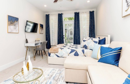Northwest Raleigh House | Vogue Fashion Home