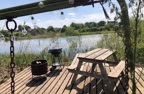 Compton Martin Apartment | Wagon Hut for glamping