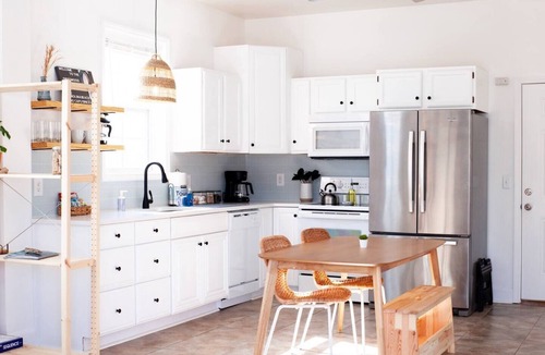 Wilmington Beach Apartment | Walk to Beach, Full Kitchen, Cozy Surf Studio
