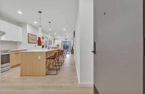 Eighth Avenue Condo | Walk to Broadway-Hyve Urban Cowboy-3BR Lux Condo w/Pool & Gym