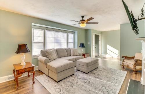 Murfreesboro House | Walk to Chowan University Dog-Friendly Retreat