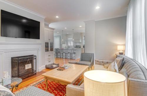 Belmont Historic District House | Walk to Dining and Shops Historic Belmont Home
