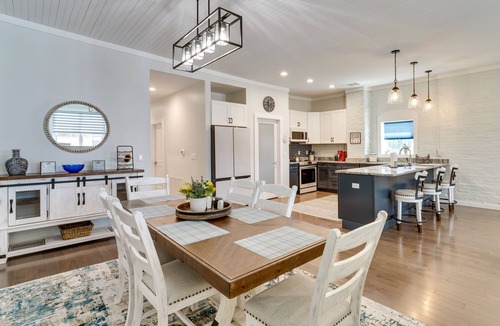 Lenoir Apartment | Walk to Downtown: Cozy Lenoir Apartment!