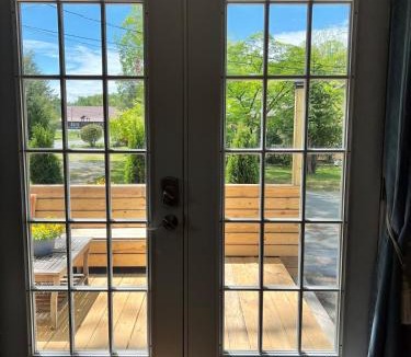 Hendersonville Apartment | Walk to Main Street HVL & Trail - Cozy Studio Retreat