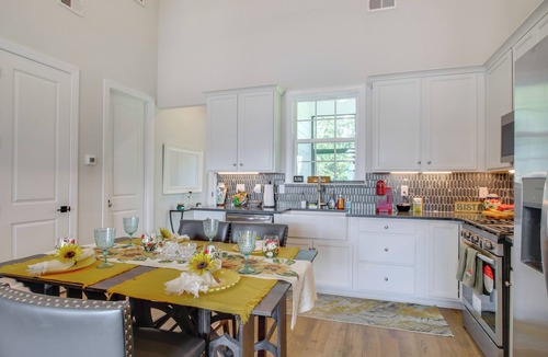 Greenwood Cottage | Walk to Marina: Lake Greenwood Retreat w/Hot Tub