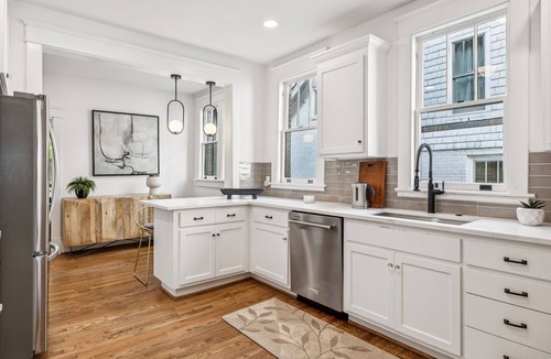 Belmont - Hillsboro House | Walk to Nashville's Coveted 12 South and Belmont