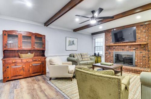 Cary House | Walk to Parks and Town Square Cary Home with Yard!