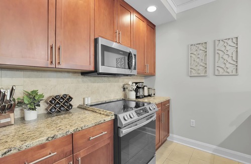 Old West Broad Neighborhood House | Walkable Historic District | 3BDR Group Getaway | The Juliette #205 by AvantStay