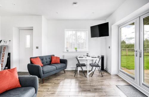 Radbourne House | Walnut Lodge