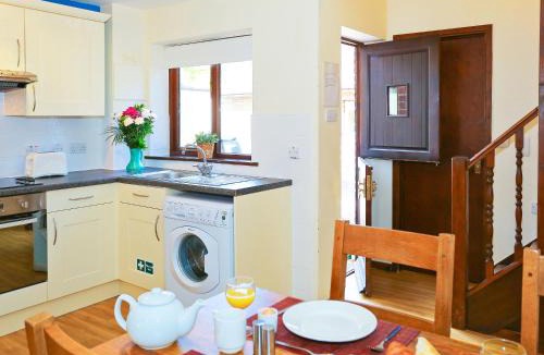 Piltdown House | Walnut Walk