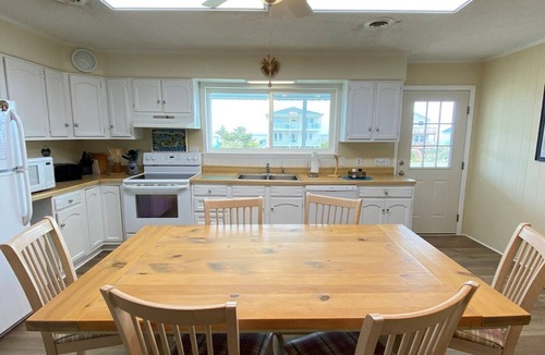 Caswell Beach House | Wanda's Wish/423 Caswell Beach Road - Coastal Vacation Resorts