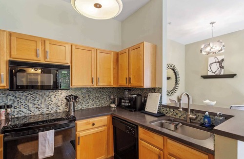 Glenwood South Condo | Warehouse District Modern Condo w/Private Garage