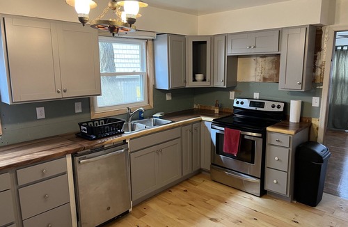 Norfolk House | Water Front Oasis - Pet Friendly, Wi-Fi, 85" Smart TV, Washer/Dryer, Parking