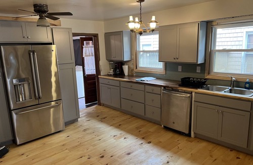 Norfolk House | Water Front Oasis - Pet Friendly, Wi-Fi, 85" Smart TV, Washer/Dryer, Parking
