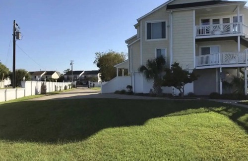 Jacksonville House | Water lovers paradise with exquisite views!