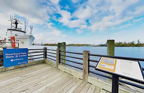 Wilmington Historic District Apartment | Water Street Condos Unit 208