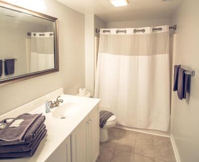 Downtown Wilmington Apartment | Water Street Retreat 14