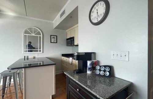 Downtown Wilmington Apartment | Water Street Retreat 04