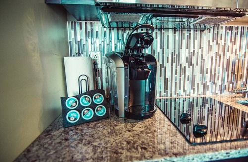 Downtown Wilmington Apartment | Water Street Retreat 08