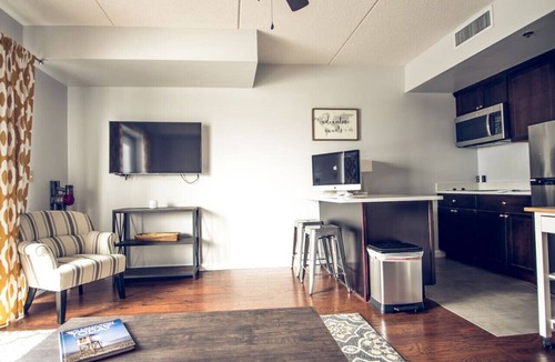 Downtown Wilmington Condo | Water Street Retreat 14