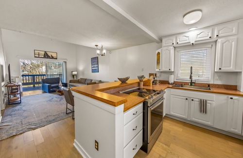 Fairfield Harbour House | Water View 1 Bedroom Townhome with Loft.