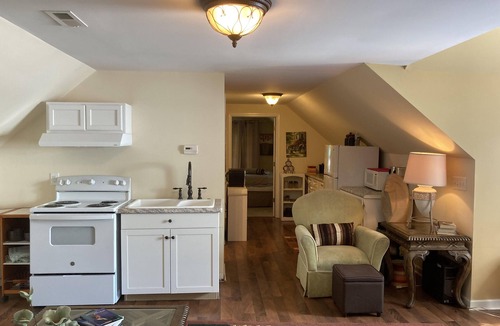 Terrell Apartment | WATERFRONT! Lake Norman Vacation Rental and Corporate Housing 2 Bedrooms