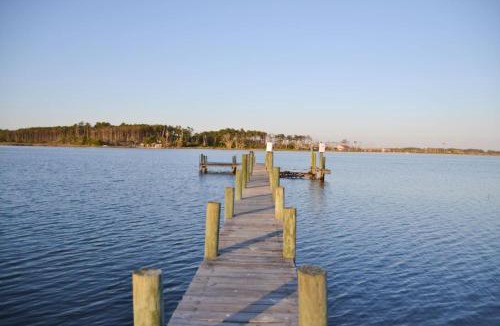 Smyrna House | Waterfront Home 3BR King bed Private Dock