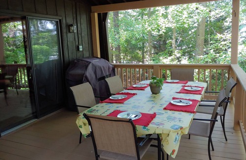 Wildwood Point Cottage | Waterfront home for you and your furry friends.