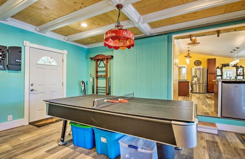 New London House | Waterfront Home on Badin Lake with Large Deck!