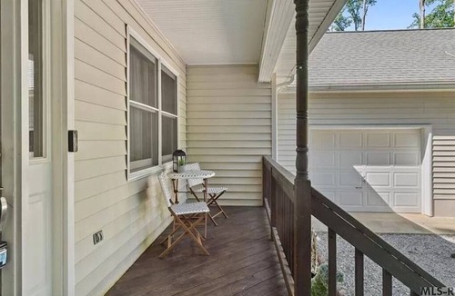 Henrico House | Waterfront Home with kayaking & pets allowed