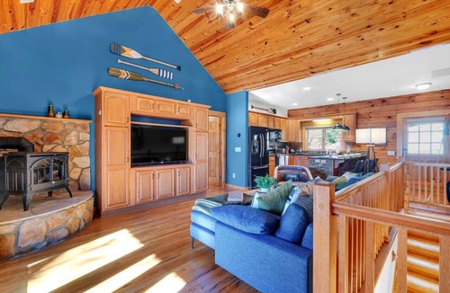 Lake Norman of Catawba Cabin | Waterfront LKN Log Cabin