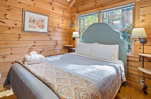 Lake Lure Cabin | Waterfront~Log Cabin on the Broad River in Lake Lure