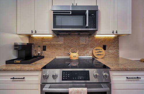 Morehead City Condo | Waterfront walks to downtown Beaufort! Wild horses, Global boats, Luxury sunsets
