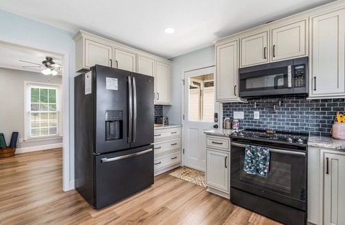 Holly Springs House | Waterfront Wonder: Lake Views, Quiet, Central, Pets, Yard, Fireplace