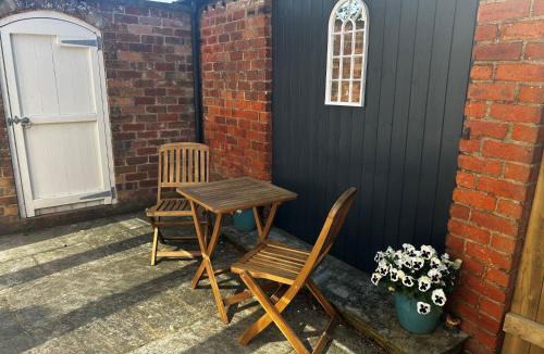 Markington House | Waterside Cottage