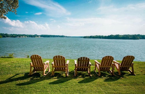 Steele Creek House | Waterview Studio with Private Porch #19 at Long Cove Resort