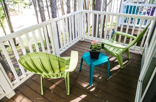 Steele Creek House | Waterview Studio with Private Porch #10 at Long Cove Resort